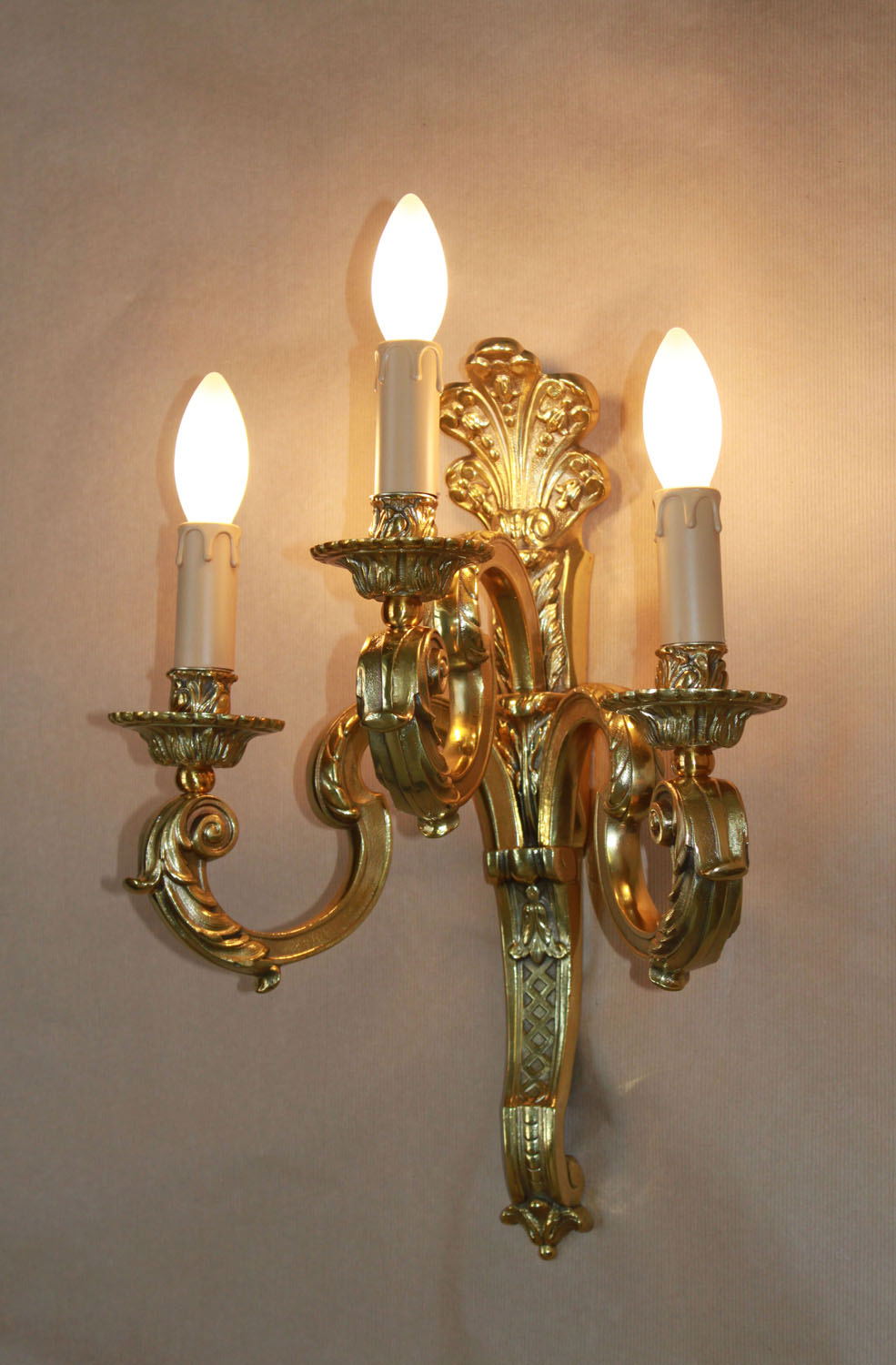 Applique Louis XIV en bronze poli et verni