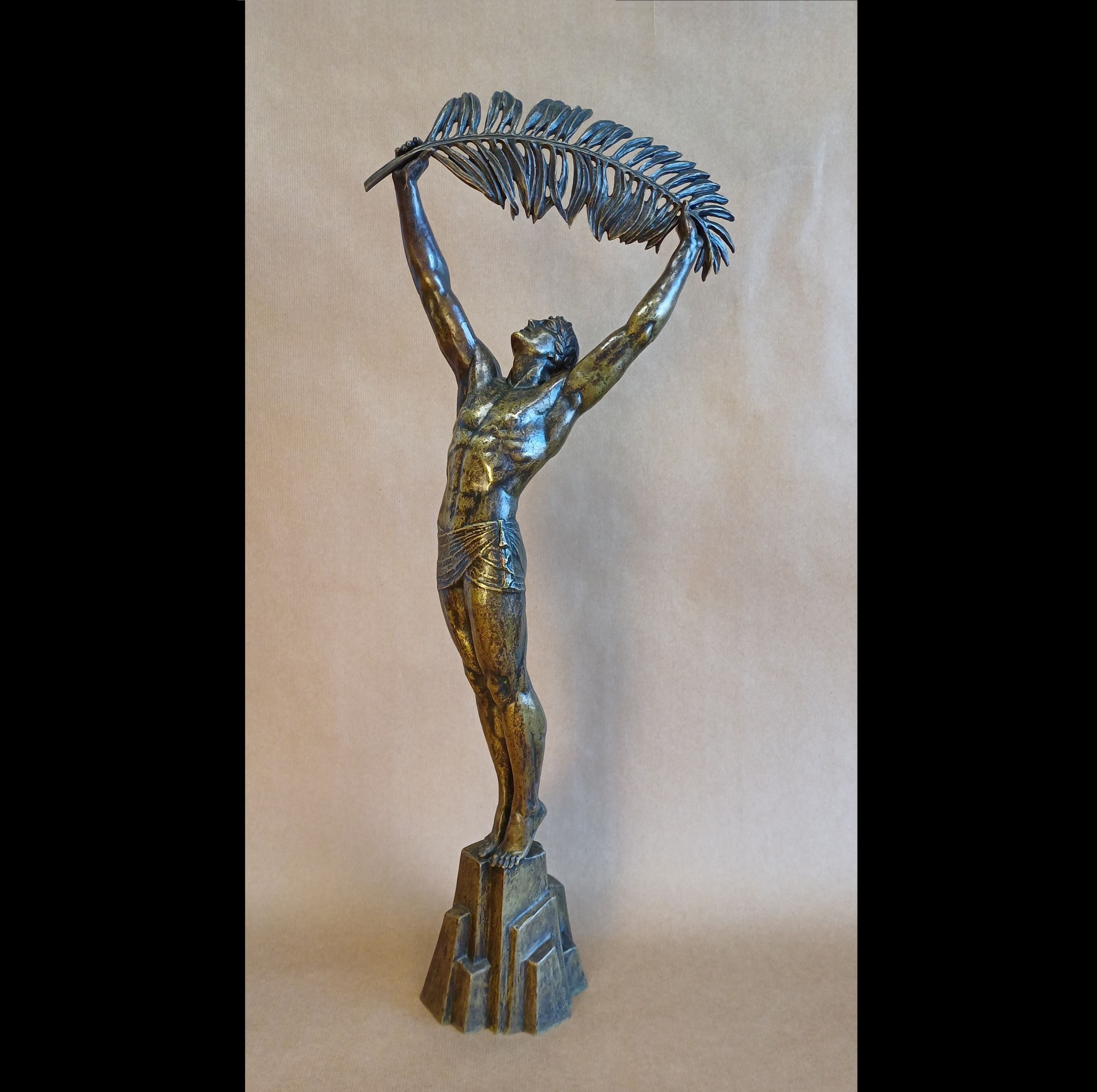 Reproduction de la palme manquante - Bronze "La palme de la victoire" de P. Le Faguays - Collection particulière